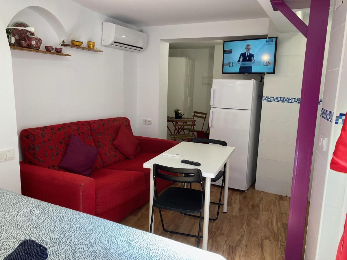 Malaguena Salerosa "Apartamento - Estudio Con Terraza" En Casa Tipica De 1 A 4 Dormitorios マラガ エクステリア 写真