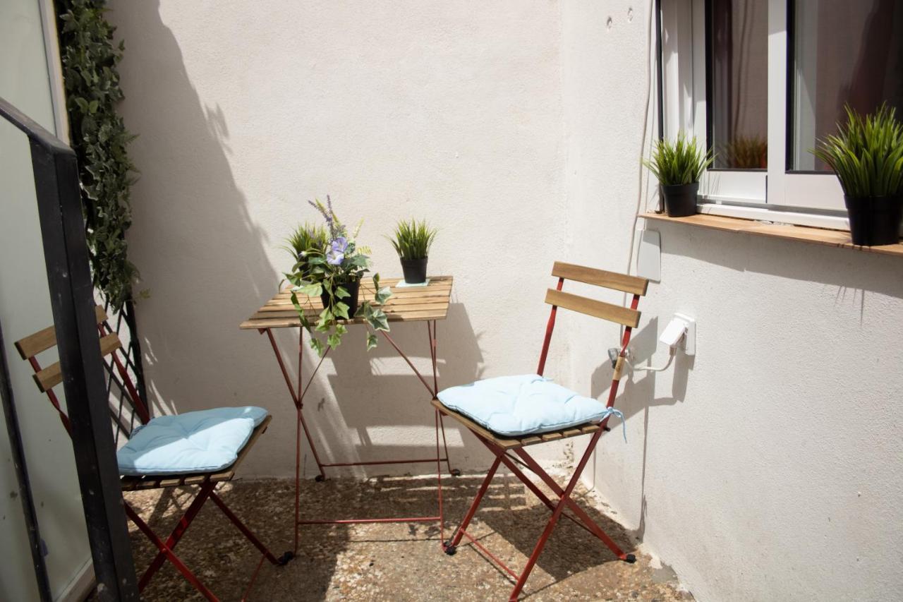 Malaguena Salerosa "Apartamento - Estudio Con Terraza" En Casa Tipica De 1 A 4 Dormitorios マラガ エクステリア 写真