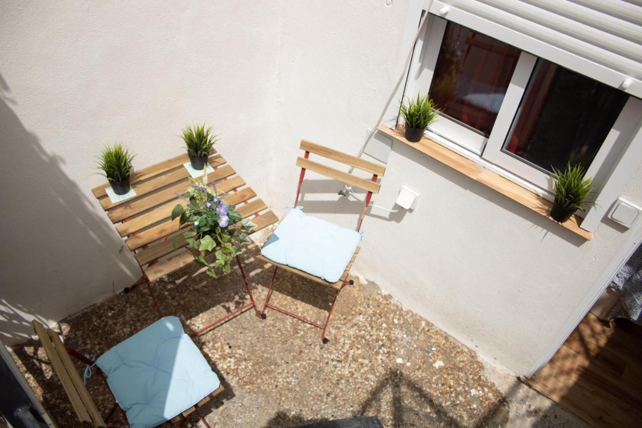 Malaguena Salerosa "Apartamento - Estudio Con Terraza" En Casa Tipica De 1 A 4 Dormitorios マラガ エクステリア 写真