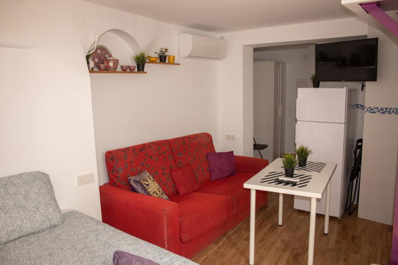 Malaguena Salerosa "Apartamento - Estudio Con Terraza" En Casa Tipica De 1 A 4 Dormitorios マラガ エクステリア 写真